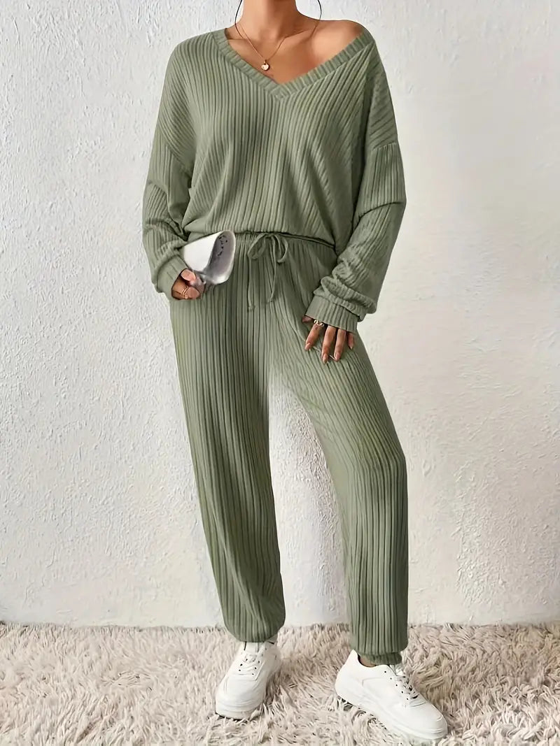 Monroe | Casual V-Neck Knit Tracksuit