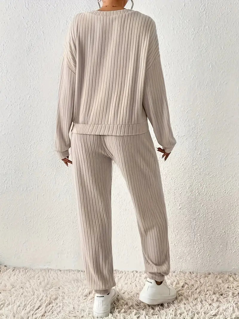 Monroe | Casual V-Neck Knit Tracksuit