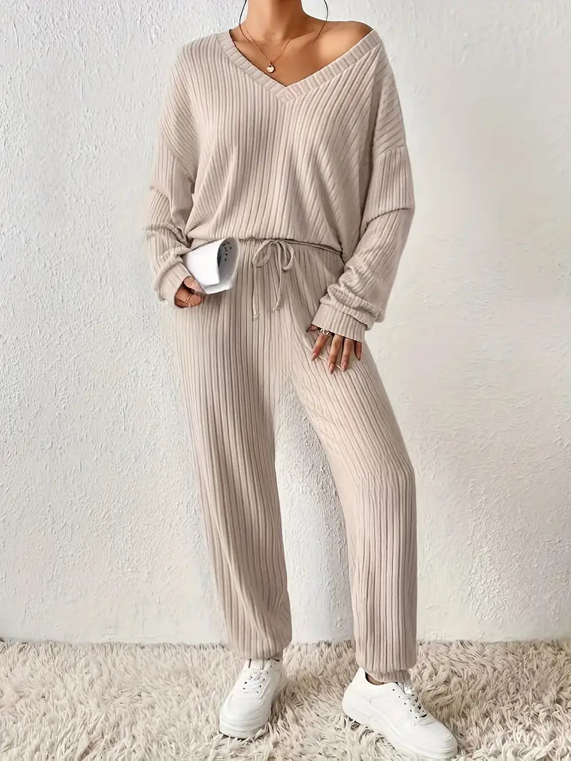 Monroe | Casual V-Neck Knit Tracksuit